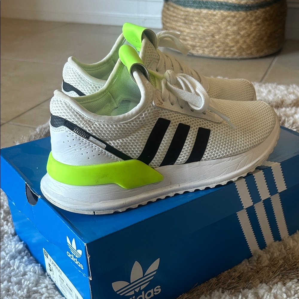 Adidas Sneakers in White and Neon Yellow